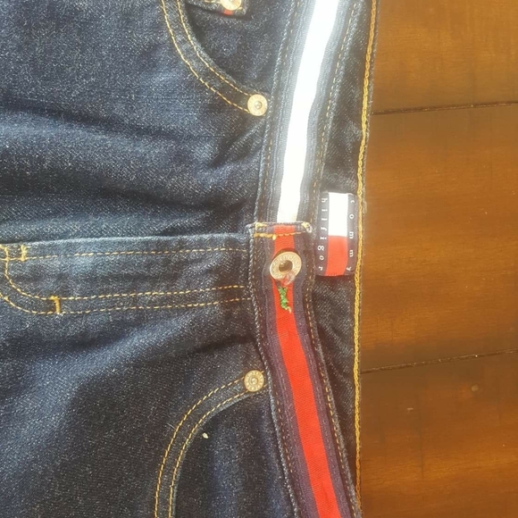 Tommy Hilfiger girls denim skirt size 14. - Picture 2 of 6